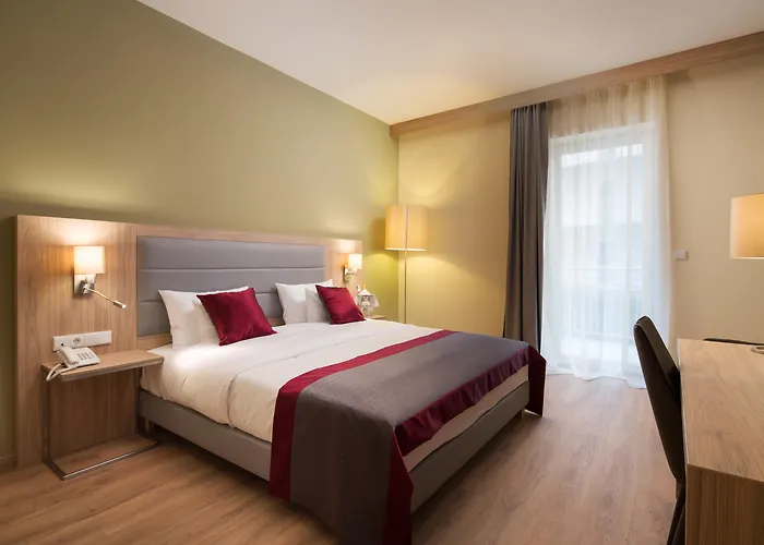Di Verdi Imperial Hotel